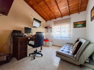 Casa de 3 alcobas en venta en San Antonio, Rionegro, 130 m² · foto 4 de 13
