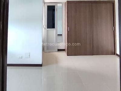 Apartamento de 2 alcobas en venta en San Antonio, Rionegro, 74 m² · foto 5 de 11