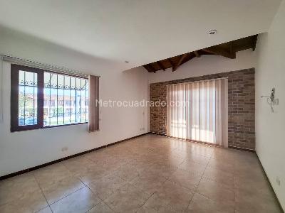 Casa de 5 alcobas en venta en San Antonio, Rionegro, 183 m² · foto 3 de 20