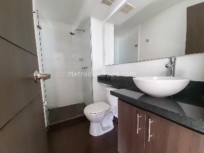 Apartamento de 3 alcobas en venta en Vereda San Jose, Sabaneta, 76 m² · foto 8 de 13