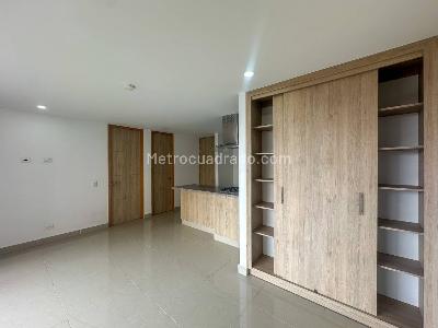 Apartamento de 1 alcoba en venta en San Antonio, Rionegro, 53 m² · foto 5 de 17