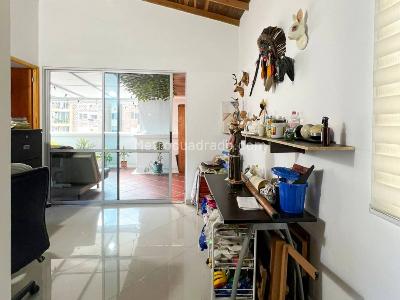 Apartamento de 4 alcobas en venta en Prados De Sabaneta, Sabaneta, 168 m² · foto 5 de 15