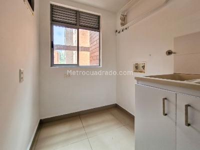 Apartamento de 3 alcobas en venta en Vereda San Jose, Sabaneta, 97 m² · foto 13 de 17