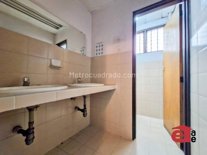 Local Comercial en Arriendo, Centro, Envigado - Więcej