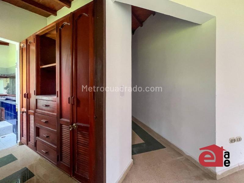 Finca en Arriendo, Loma Del Escobero, Envigado - Więcej