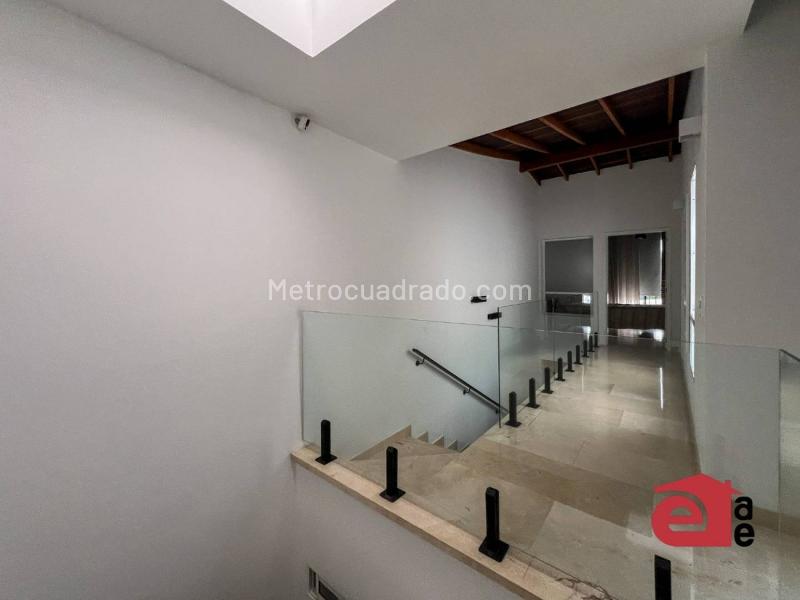Casa en Arriendo, Castropol, Medellín - Więcej