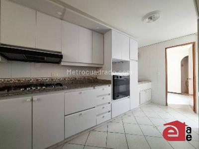 Apartamento en venta en Laureles, Medellín · foto 4 de 19