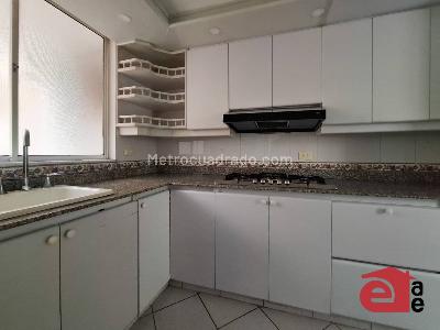 Apartamento en venta en Laureles, Medellín · foto 5 de 19