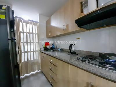 Apartamento de 2 alcobas en venta en San Joaquin, Sabaneta, 62 m² · foto 4 de 7