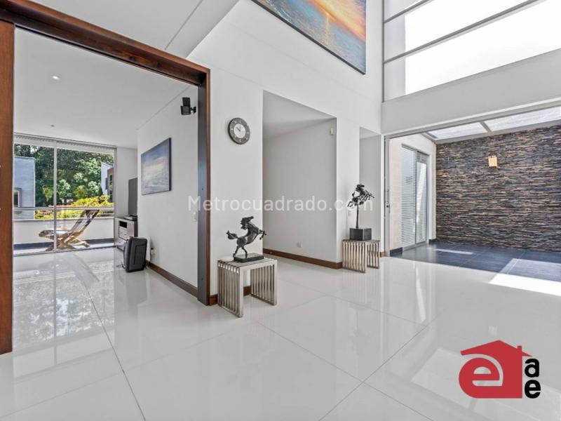 Casa en Arriendo, San Lucas, Medellín - Więcej