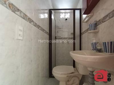 Casa de 3 alcobas en venta en El Trianon, Envigado, 132 m² · foto 17 de 20