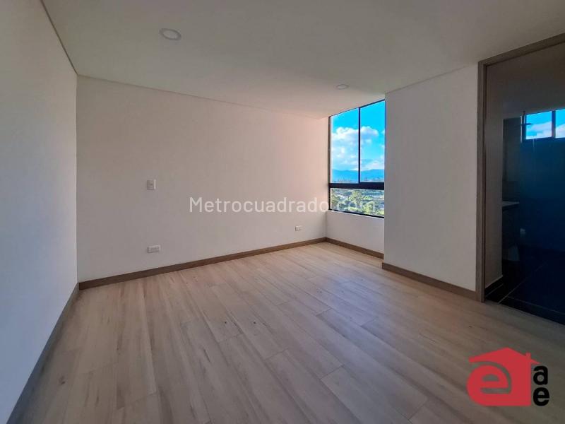 Apartamento en Arriendo, San Antonio, Rionegro - Mehr