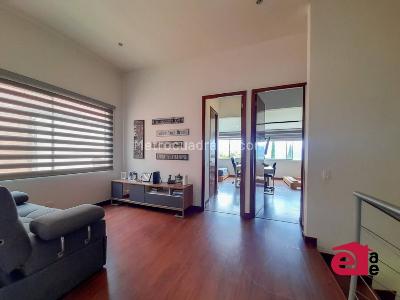 Casa de 3 alcobas en arriendo en Loma El Atravesado, Envigado, 315 m² · foto 8 de 18