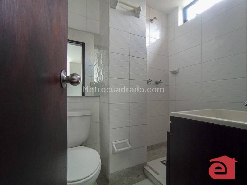 Local Comercial en Arriendo, Prados De Sabaneta, Sabaneta - Mehr