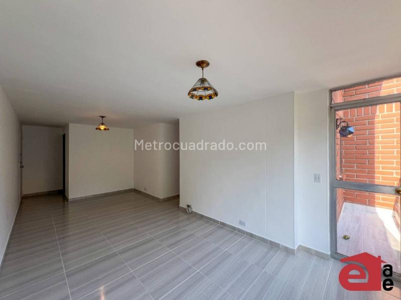 3BR Apartment in Zuñiga (90 m²) - 2