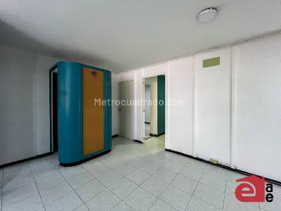 Casa de 3 alcobas en arriendo en Suramericana, Medellín, 78 m² · foto 2 de 12