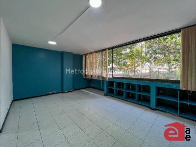 Casa de 3 alcobas en arriendo en Suramericana, Medellín, 78 m² · foto 4 de 12
