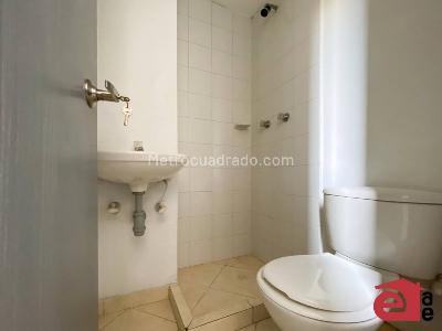 Apartamento en arriendo en Poblado, Medellín · foto 12 de 18