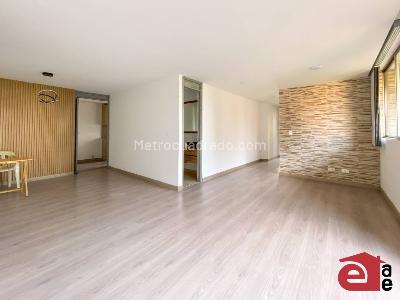 Apartamento en arriendo en Poblado, Medellín · foto 2 de 18