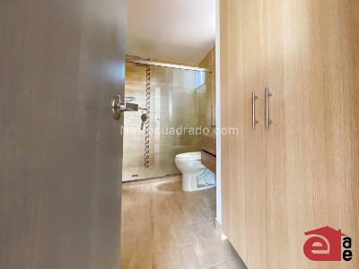 Apartamento en arriendo en Poblado, Medellín · foto 8 de 18