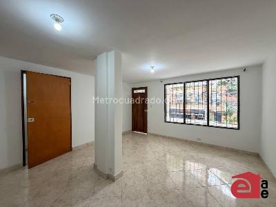 Casa de 3 alcobas en venta en El Dorado, Envigado, 114 m² · foto 12 de 12