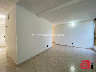 Apartamento de 3 alcobas en arriendo en El Trianon, Envigado, 63 m² · foto 2 de 11
