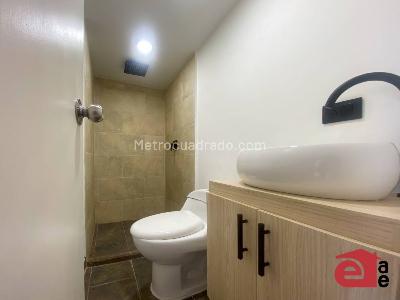 Apartamento de 3 alcobas en arriendo en El Trianon, Envigado, 63 m² · foto 8 de 11