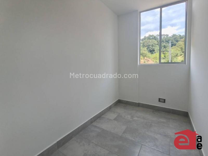 Piso – Comuna 7 - Robledo, San Cristóbal - Más