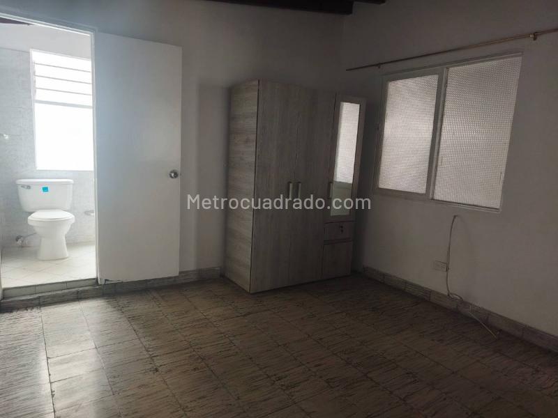 Casa – Medellín, Los Ángeles, La Candelaria - Más