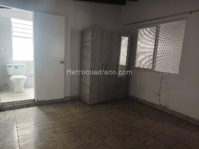 Casa de 5 alcobas en venta en Boston, Medellín, 250 m² · foto 7 de 16