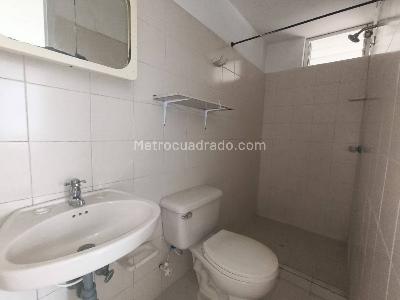 Casa de 5 alcobas en venta en Boston, Medellín, 250 m² · foto 12 de 16