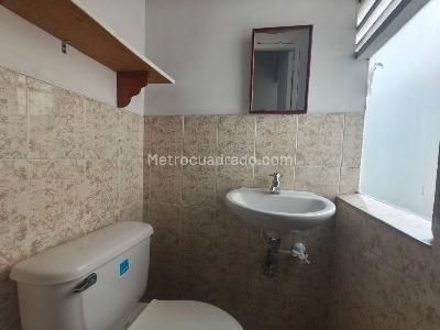 Casa de 5 alcobas en venta en Boston, Medellín, 250 m² · foto 13 de 16
