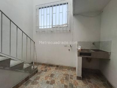 Casa de 5 alcobas en venta en Boston, Medellín, 250 m² · foto 16 de 16
