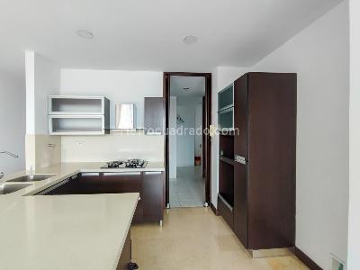 Apartamento de 3 alcobas en venta en Aves Maria, Sabaneta, 115 m² · foto 2 de 17