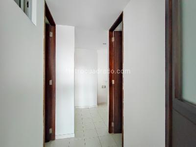 Apartamento de 3 alcobas en venta en Aves Maria, Sabaneta, 115 m² · foto 4 de 17