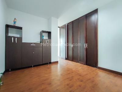 Apartamento de 3 alcobas en venta en Aves Maria, Sabaneta, 115 m² · foto 5 de 17