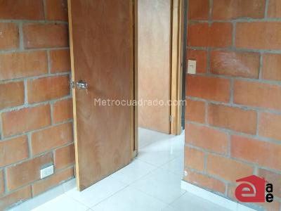 Apartamento de 3 alcobas en venta en Maria Auxiliadora, Sabaneta, 53 m² · foto 12 de 20