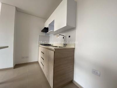 Apartamento de 3 alcobas en venta en Vereda San Jose, Sabaneta, 67 m² · foto 2 de 12