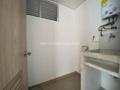 Apartamento de 3 alcobas en venta en Vereda San Jose, Sabaneta, 67 m² · foto 9 de 12