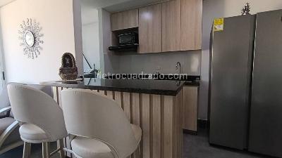 Apartamento de 3 alcobas en venta en La Doctora, Sabaneta, 73 m² · foto 2 de 20