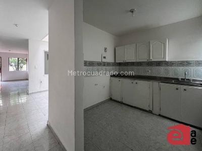 Casa en venta en Alcala, Envigado · foto 3 de 14
