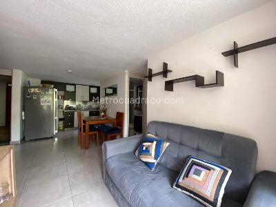Apartamento de 3 alcobas en venta en La Pradera, Envigado, 70 m² · foto 2 de 13