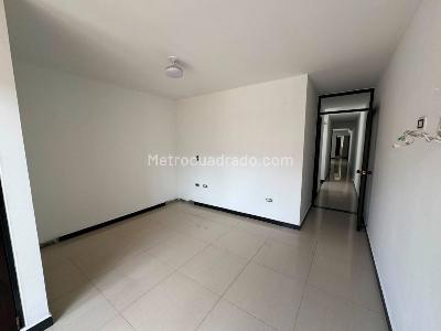 Apartamento de 3 alcobas en arriendo en Centro, Sabaneta, 77 m² · foto 8 de 14