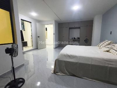 Apartamento de 3 alcobas en venta en La Magnolia, Envigado, 126 m² · foto 5 de 12