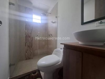 Apartamento en venta en Centro, Itagüí · foto 8 de 9
