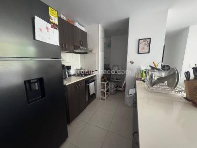 Apartamento de 3 alcobas en venta en Vegas De San Jose, Sabaneta, 87 m² · foto 3 de 16