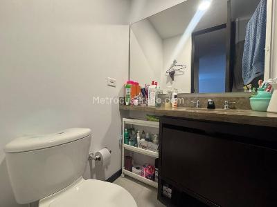 Apartamento de 3 alcobas en venta en Vegas De San Jose, Sabaneta, 87 m² · foto 7 de 16