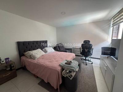 Apartamento de 3 alcobas en venta en Vegas De San Jose, Sabaneta, 87 m² · foto 9 de 16