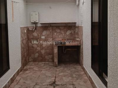 Casa de 4 alcobas en arriendo en Jose Felix, Envigado, 11 m² · foto 8 de 9