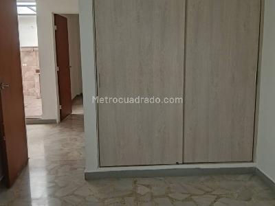 Casa de 4 alcobas en arriendo en Jose Felix, Envigado, 11 m² · foto 5 de 9